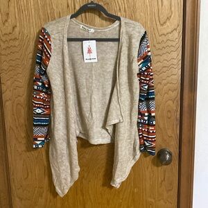 Ealey Fushi Tan Flyaway Cardigan with Aztex sleeves colors tan rust navy green